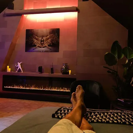 Loco Paradiso - Two Kingsize Beds, Outdoor Terrace, Dj Booth, Bar, Cinema, Bathtub, Kitchen, Airco דירה *